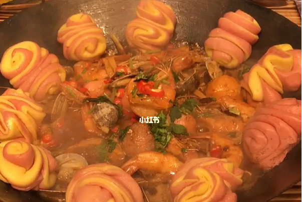 哪里學(xué)地鍋雞最正宗？正宗地鍋雞技術(shù)培訓(xùn)
