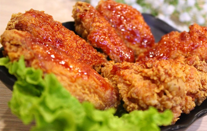 炸雞培訓(xùn)一般多少錢？學(xué)炸雞要多少學(xué)費(圖1)