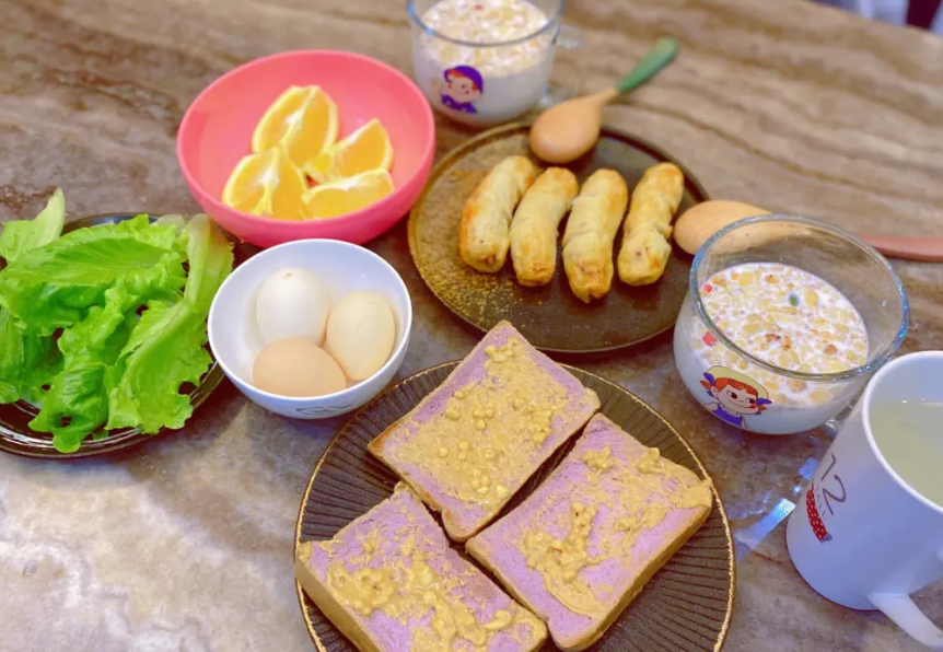 早點(diǎn)培訓(xùn)多少錢？都培訓(xùn)哪些東西？(圖1)