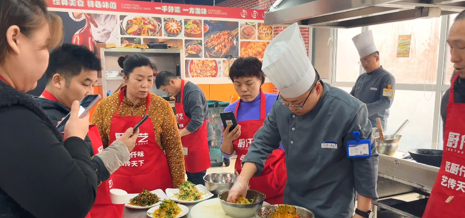 小吃培訓(xùn)學(xué)校哪家好？怎么選擇好的培訓(xùn)學(xué)校？(圖2)