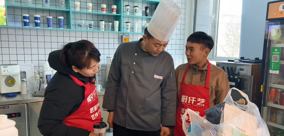 小吃培訓(xùn)學(xué)校哪家好？怎么選擇好的培訓(xùn)學(xué)校？(圖1)