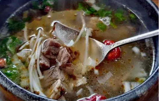 牛肉湯培訓(xùn)學(xué)費(fèi)多少錢？牛肉湯培訓(xùn)費(fèi)用(圖1)