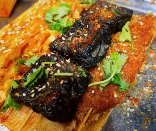 冷面卷臭豆腐在哪里學(xué)？哪里有培訓(xùn)冷面卷臭豆腐的(圖1)