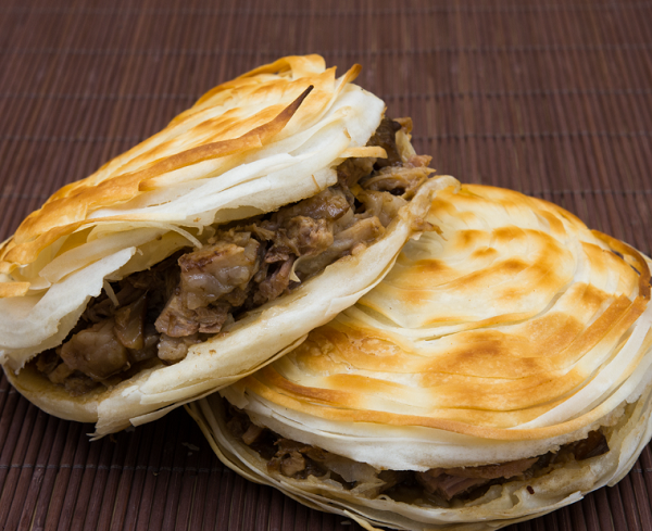學(xué)老潼關(guān)肉夾饃學(xué)費(fèi)多少錢(qián)？潼關(guān)肉夾饃培訓(xùn)費(fèi)用(圖1)