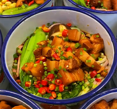 探索小吃培訓(xùn)的魅力：開(kāi)啟美食創(chuàng)業(yè)之旅(圖1)