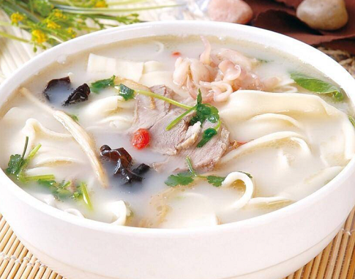 學(xué)燴面需要多少錢？燴面培訓(xùn)學(xué)費(fèi)多少錢？