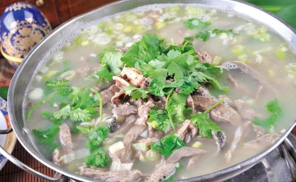 單縣羊湯哪里學(xué)的正宗？選擇廚仟藝，掌握地道魯南風(fēng)味(圖2)