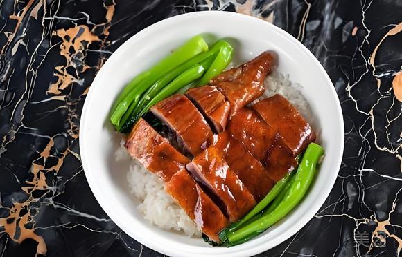 烤鴨飯哪里學(xué)的好？從學(xué)徒到老板，烤鴨飯創(chuàng)業(yè)之路啟程！(圖2)