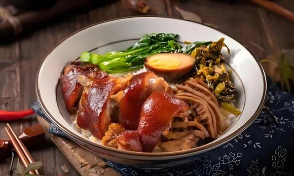 烤鴨飯哪里學(xué)的好？從學(xué)徒到老板，烤鴨飯創(chuàng)業(yè)之路啟程！(圖3)