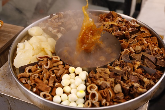 牛雜噴泉鍋怎么做？爆款配方引爆味蕾，創(chuàng)業(yè)首選！教你輕松掌握，贏在市場(chǎng)先機(jī)！(圖2)
