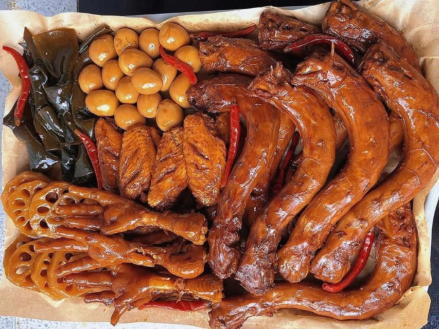 學(xué)鹵味哪里學(xué)最正宗？揭秘最靠譜的培訓(xùn)途徑(圖2)