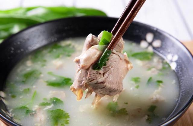 開羊肉湯館賺錢嗎？揭秘真實(shí)利潤和創(chuàng)業(yè)背后的秘密！(圖3)