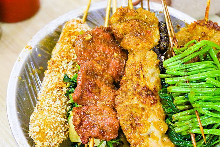 學(xué)炸串要花多少錢？炸串培訓(xùn)費用貴不貴？(圖2)