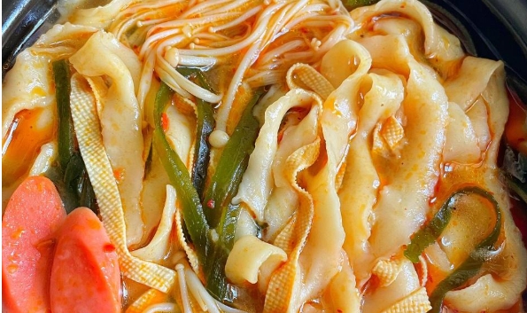 掌握面食核心技藝，輕松學(xué)會從家常到街頭美味，創(chuàng)業(yè)無憂(圖2)