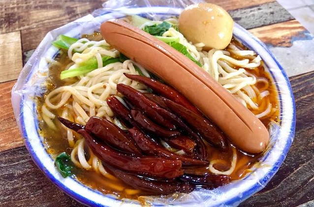 正宗牛肉板面制作，配料與熬制視頻詳解，輕松上手！(圖2)