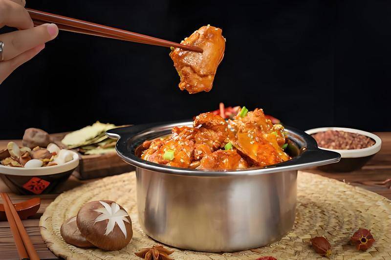 下飯小火鍋怎么做？簡(jiǎn)單鍋底？香濃湯汁讓人直呼過癮！