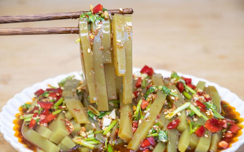 想學綠豆涼粉的做法？教你正宗配方和制作技巧！