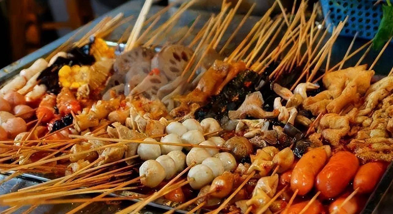 冷鍋串串技術(shù)哪里學(xué)最正宗？來這里學(xué)技術(shù)，輕松開店盈利！(圖2)