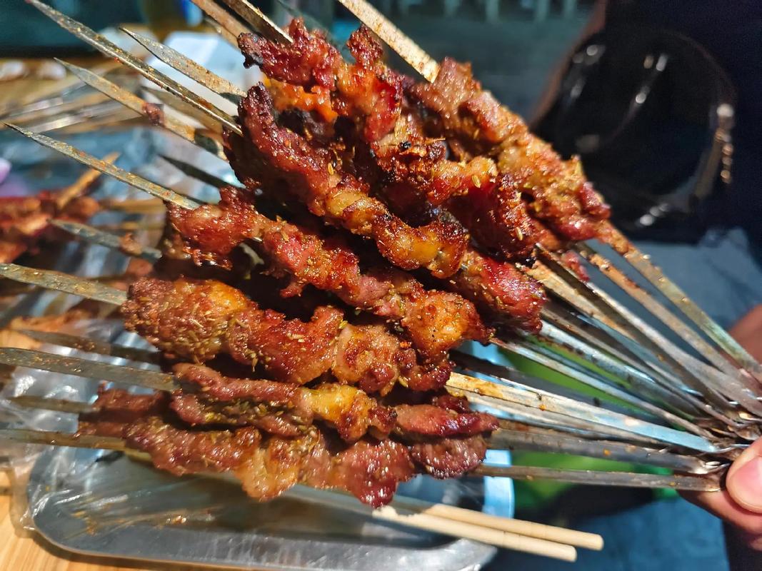 烤羊肉串學(xué)校實(shí)體店教學(xué)全攻略：掌握核心技術(shù)，創(chuàng)業(yè)成功不再難！(圖3)