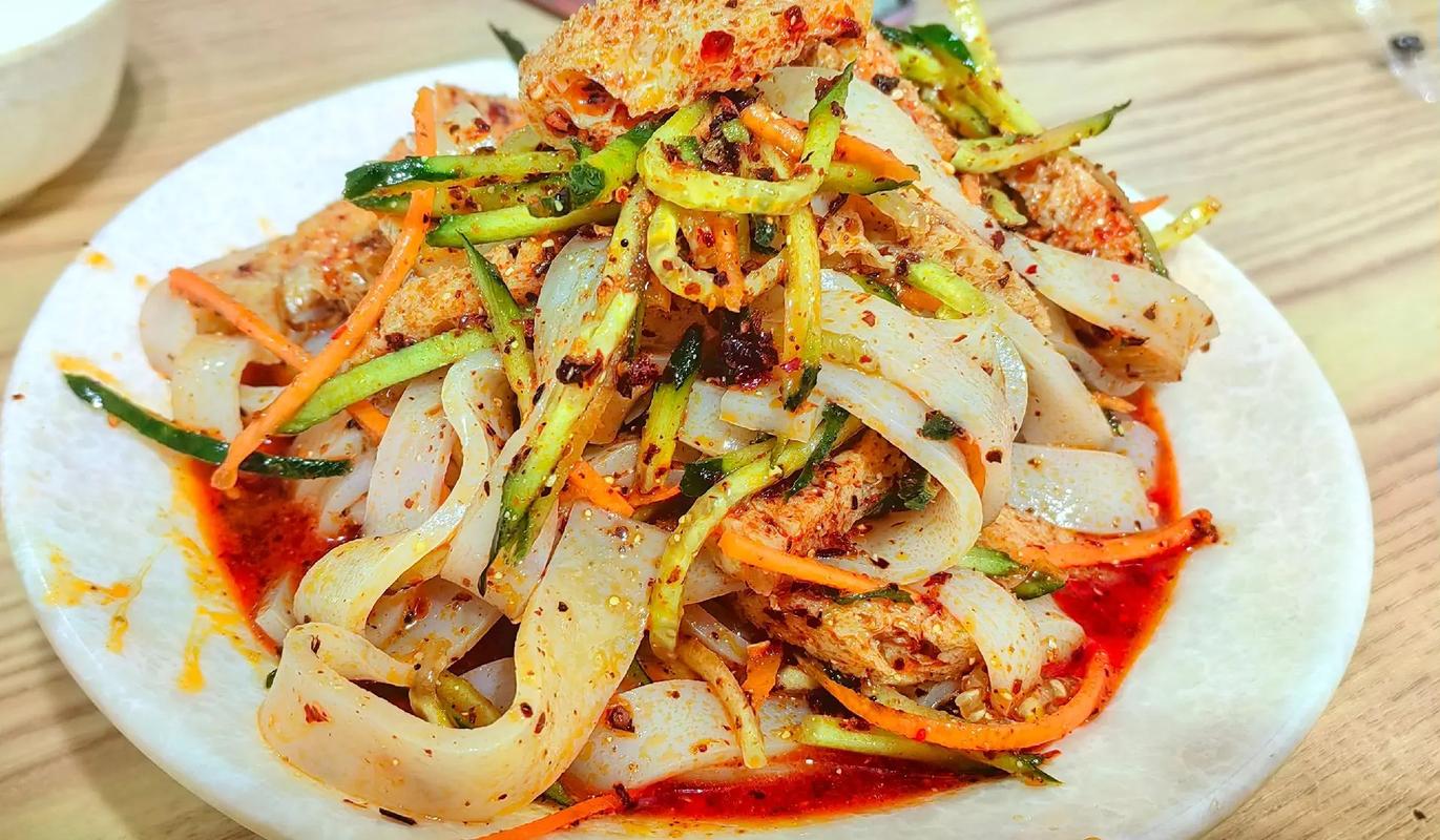 學(xué)做涼皮土調(diào)料怎么收費？揭秘正宗涼皮秘方，避坑必看！(圖2)