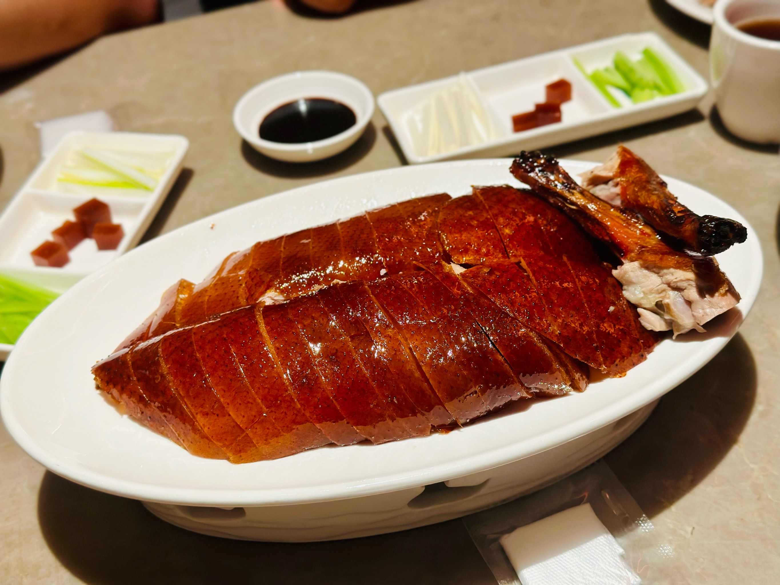 烤鴨培訓(xùn)學(xué)費(fèi)多少錢？選擇合適的培訓(xùn)班，助你輕松入行