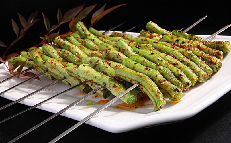 燒烤去哪里學(xué)比較好？掌握這幾點(diǎn)，選對(duì)地方輕松學(xué)會(huì)！(圖2)