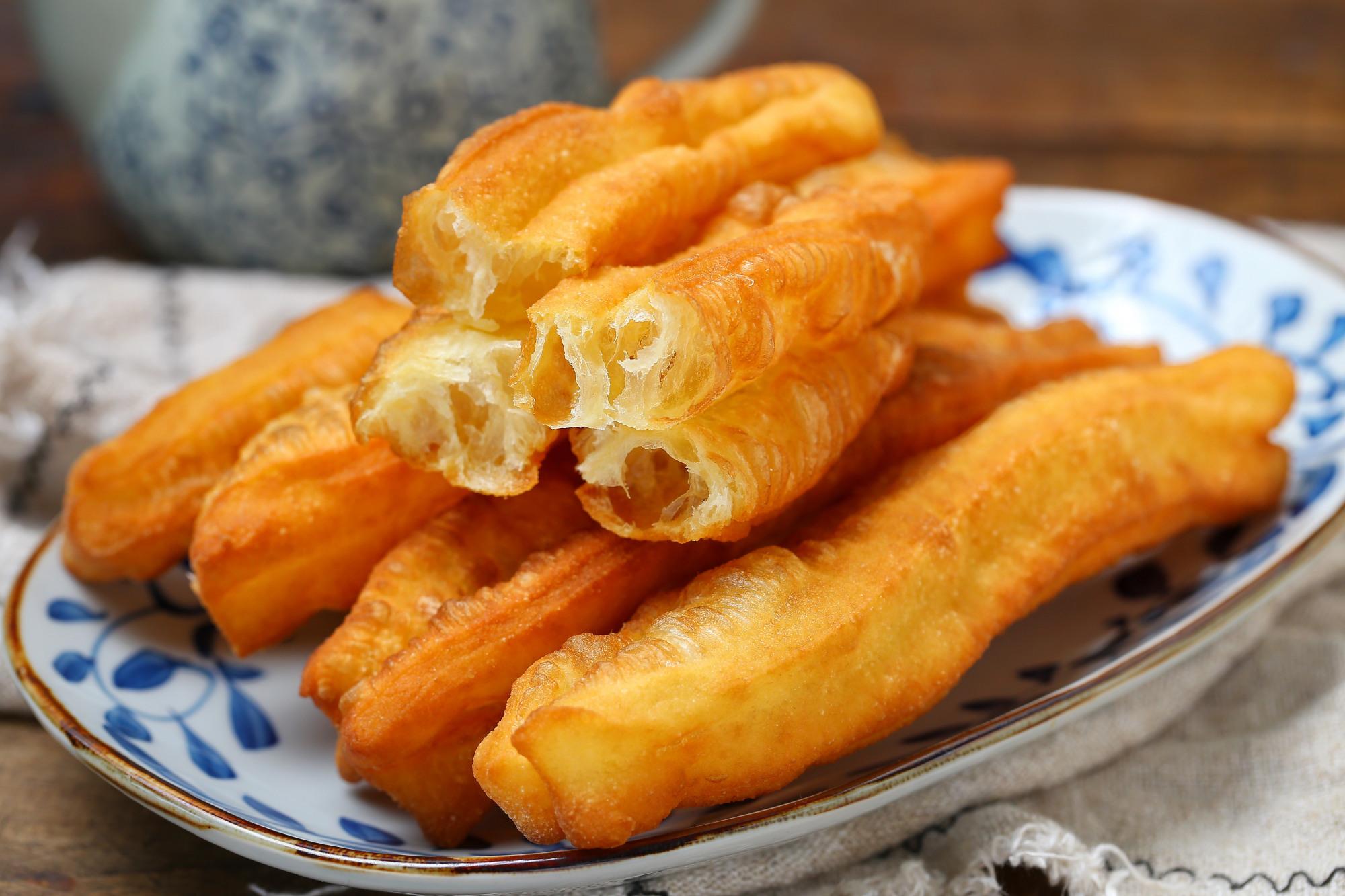 油條怎么炸才酥脆？學(xué)做配方，開店也不難！