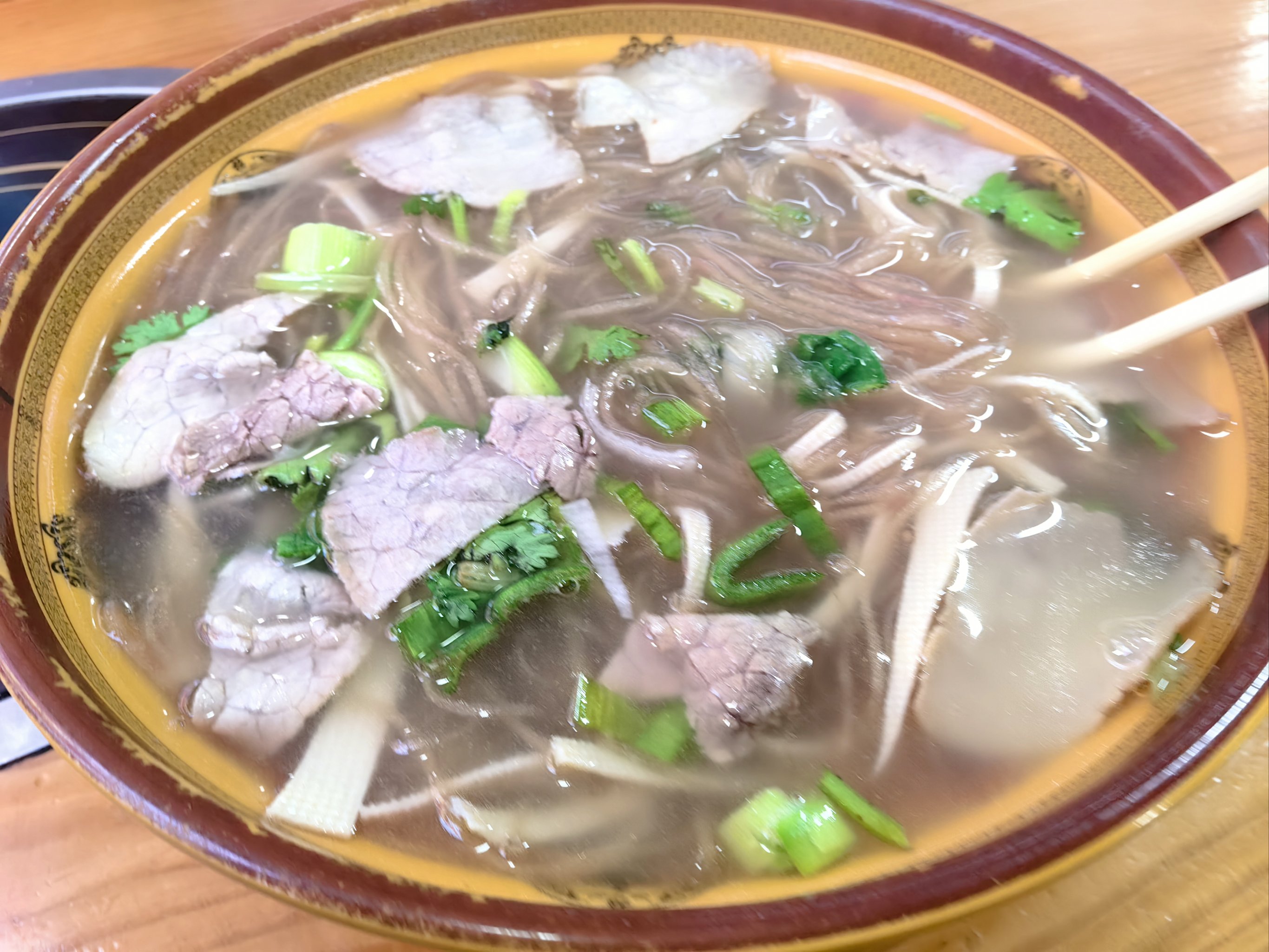 淮南牛肉湯做法和配方？熬湯講究多，味正才地道！(圖2)