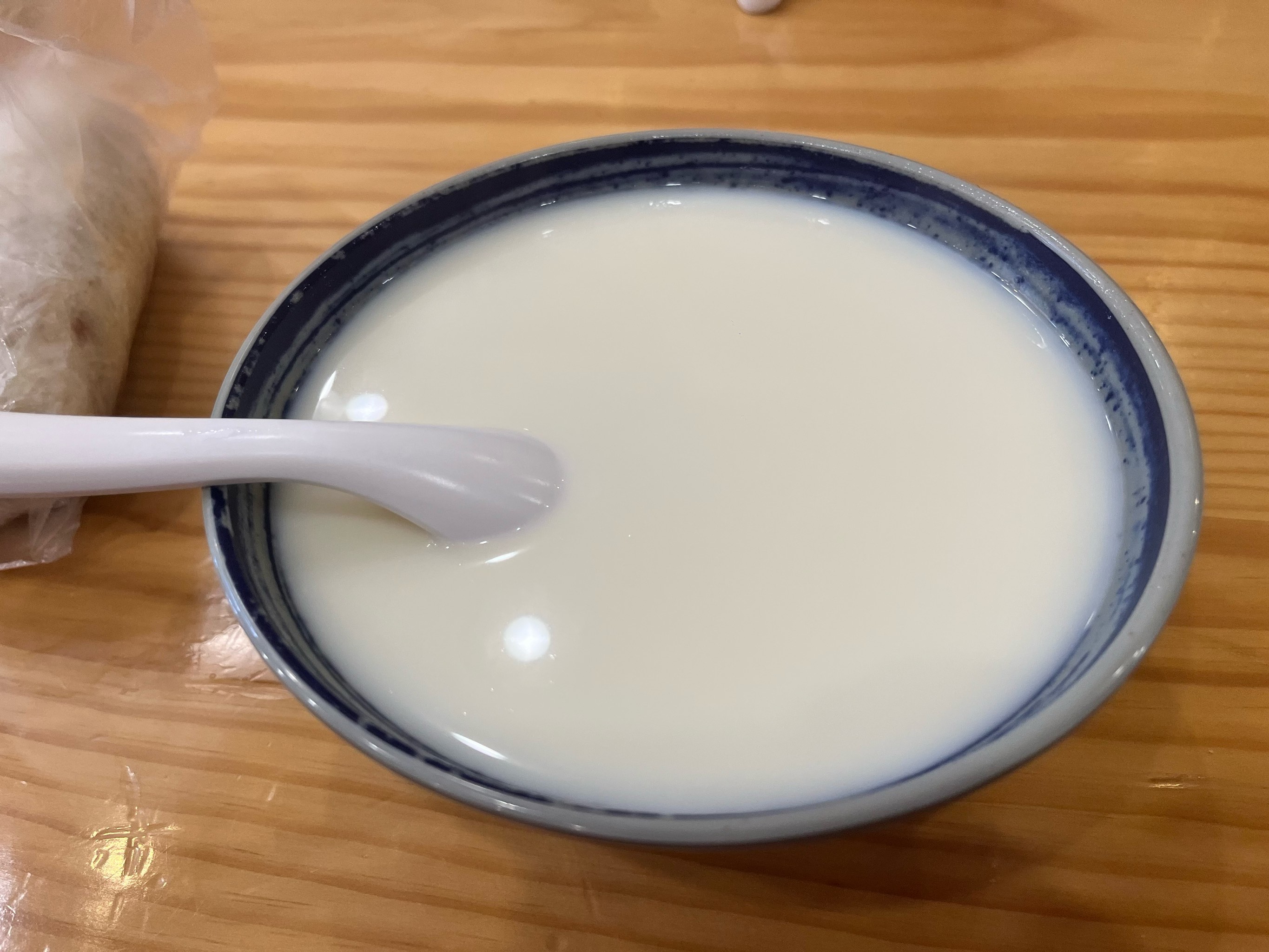 2元一杯豆?jié){利潤(rùn)多少？本小利穩(wěn)，天天排隊(duì)爆單！(圖2)