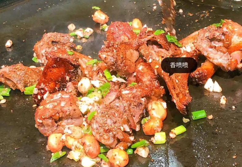 鐵板烤鴨加盟費(fèi)貴嗎？成本不高，回本快！(圖2)