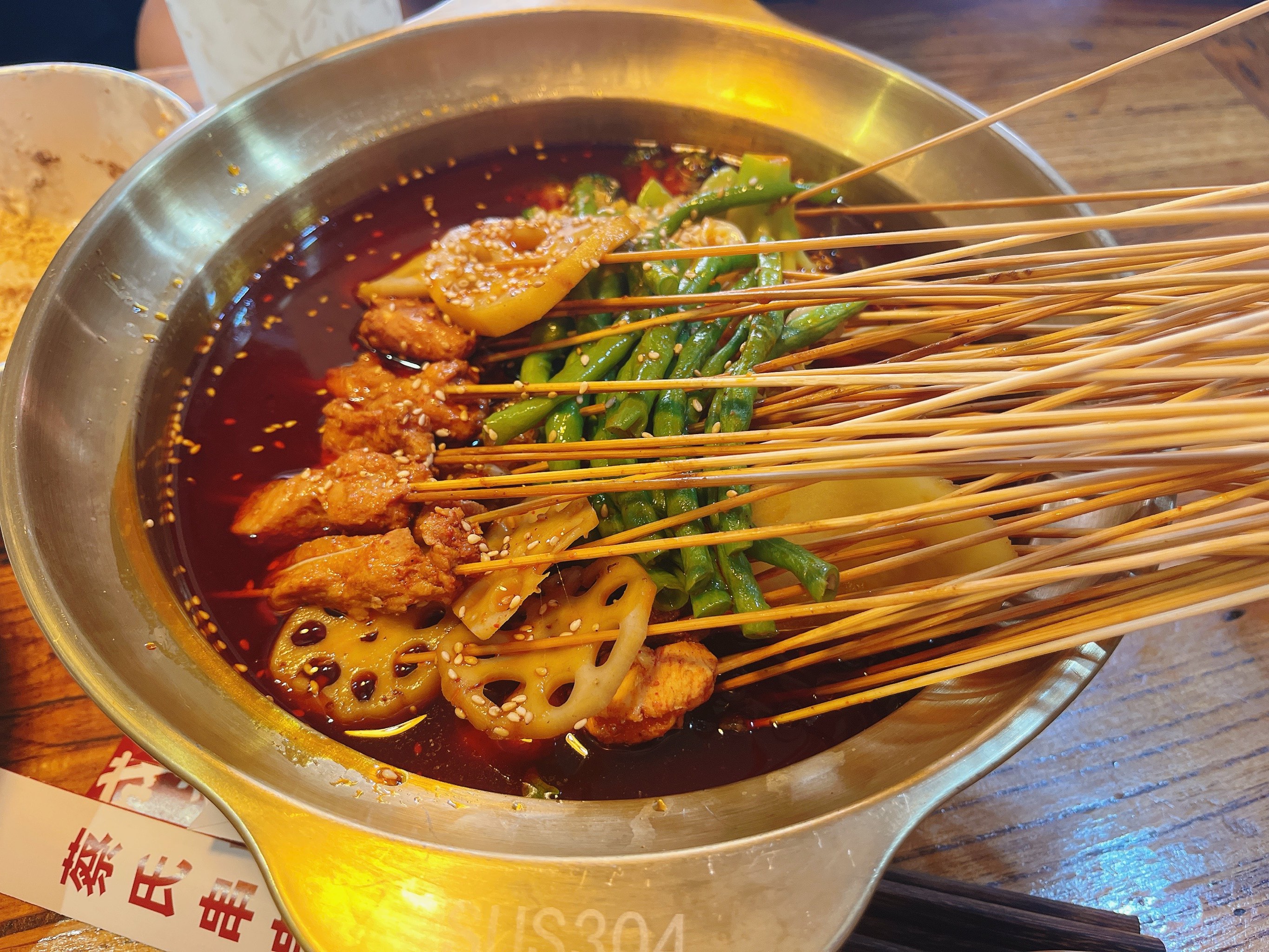 冷鍋串串的做法？學會這幾點，創(chuàng)業(yè)路子穩(wěn)！(圖3)