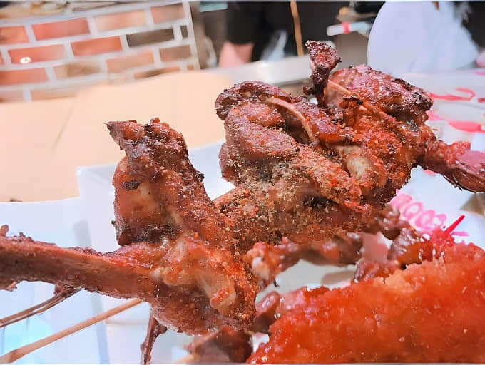 炸雞炸串上哪學(xué)？快速掌握技術(shù)，輕松創(chuàng)業(yè)不是夢！(圖1)
